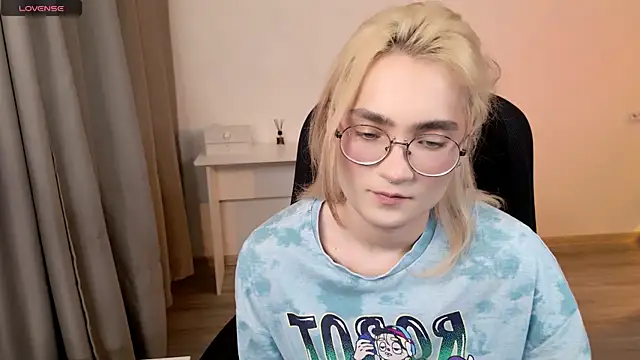 CuteYukiKun online show from 03/15/26, 07:21