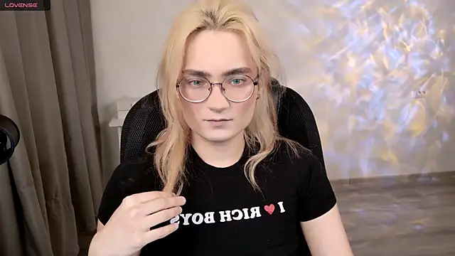 CuteYukiKun online show from 03/14/26, 05:30