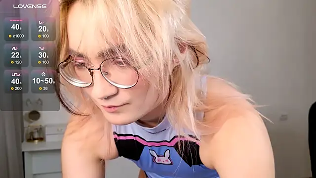 CuteYukiKun online show from 11/08/25, 12:14