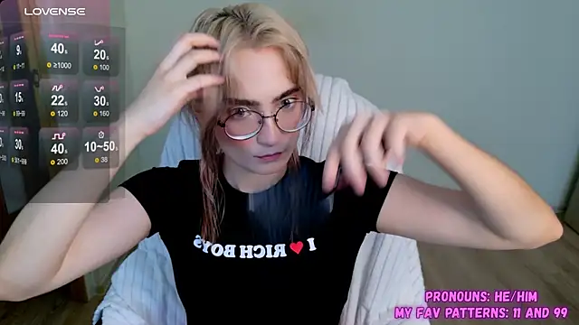 CuteYukiKun online show from 09/18/25, 09:12