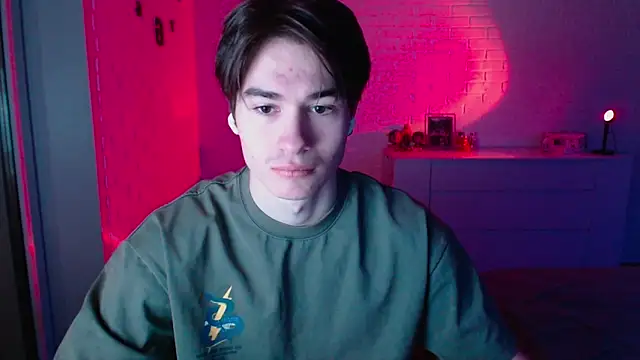 Snapshot of MarkusDean chatting on 02/13/26, 04:18 MarkusDean online show from 02/13/26, 04:18