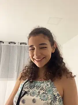 uniquerossie online show from 12/03/25, 07:41