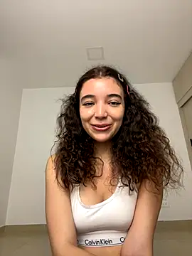 uniquerossie online show from 12/01/25, 08:48