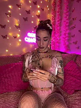 Chachou000 online show from 03/22/25, 06:25