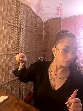 Chachou000 online show from 10/07/25, 02:07