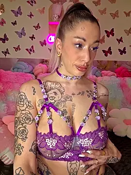 Chachou000 online show from 04/22/26, 12:23