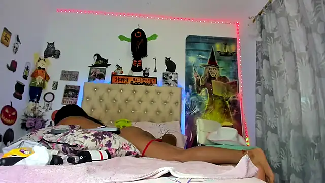 shantallhotxx online show from 10/23/25, 08:07