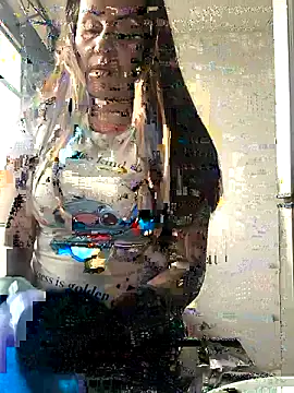 LuisaFernanda170823 online show from 04/16/26, 08:31