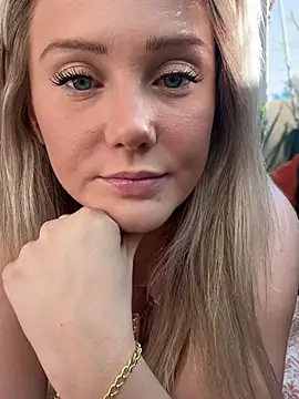 lexi luv online show from 02/22/25, 11:13