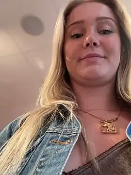 lexi luv online show from 03/07/25, 11:05