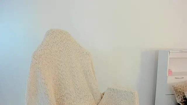 crystalnut online show from 04/16/26, 03:07