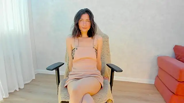 Snapshot of crystalnut chatting on 07/11/26, 02:34 crystalnut online show from 07/11/26, 02:34