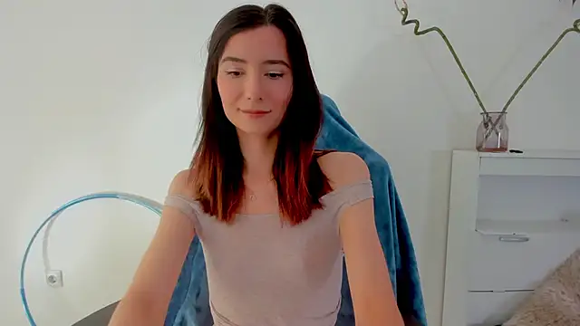 crystalnut online show from 09/20/25, 03:33