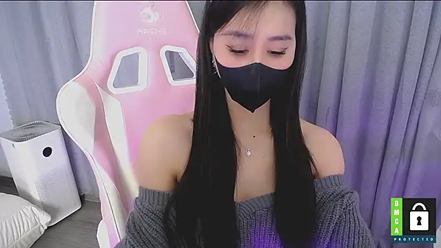 San   San online show from 11/20/25, 04:02