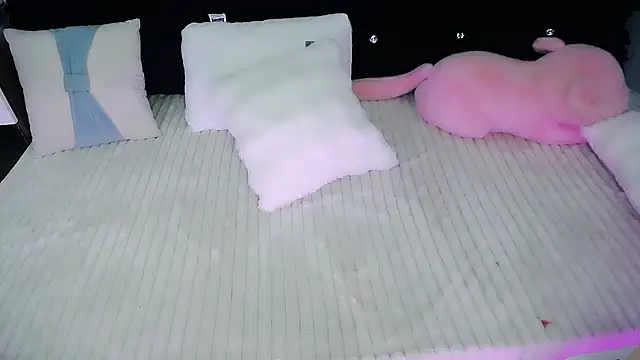 Snapshot of San___San chatting on 04/10/26, 07:32 San San online show from 04/10/26, 07:32