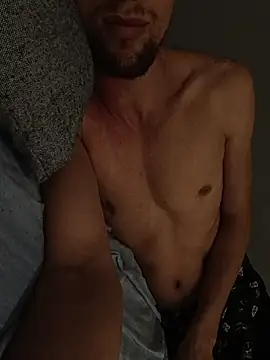 Kaue007 online show from 12/15/25, 03:07