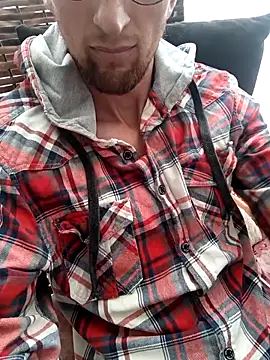 Kaue007 online show from 10/13/25, 04:08