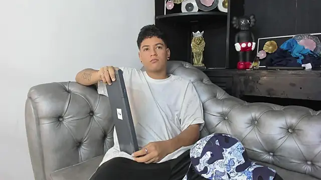 Levy Steve online show from 03/08/25, 07:38