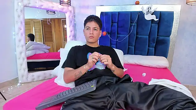 Levy Steve online show from 11/03/25, 03:12