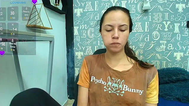 Lindsey8 online show from 11/10/25, 12:21