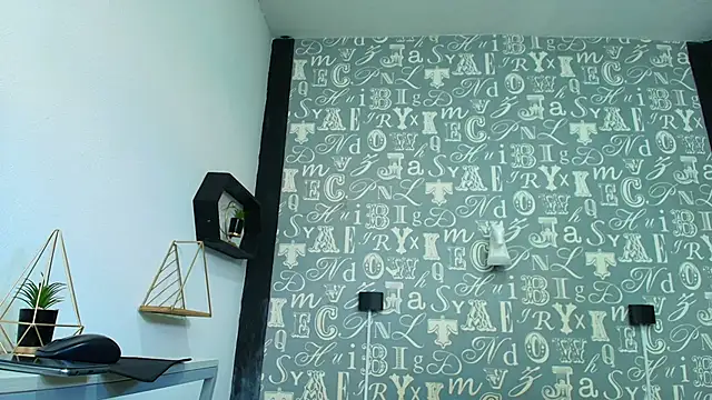 Lindsey8 online show from 11/26/25, 12:38