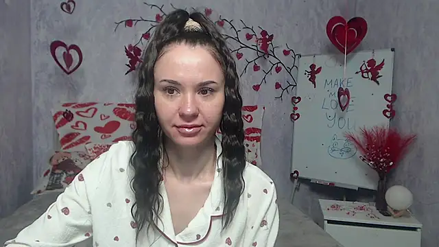 KaraCriegs online show from 02/14/26, 06:19