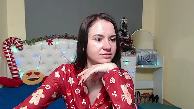 KaraCriegs online show from 12/14/25, 06:46