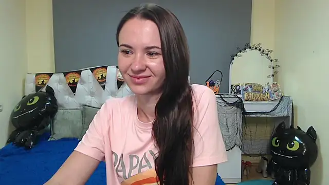 KaraCriegs online show from 10/16/25, 06:16