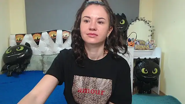 KaraCriegs online show from 10/15/25, 05:21