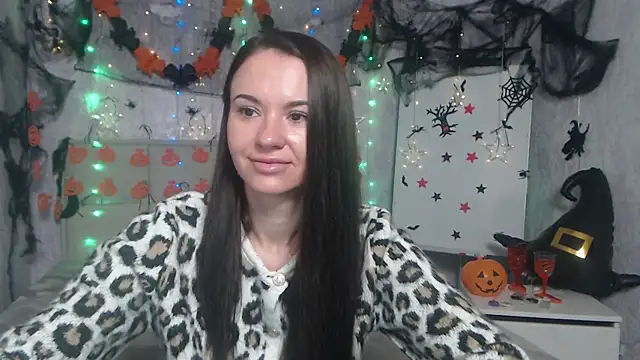 KaraCriegs online show from 10/25/25, 05:13