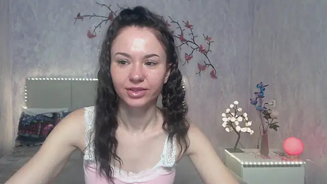 KaraCriegs online show from 03/08/26, 06:22