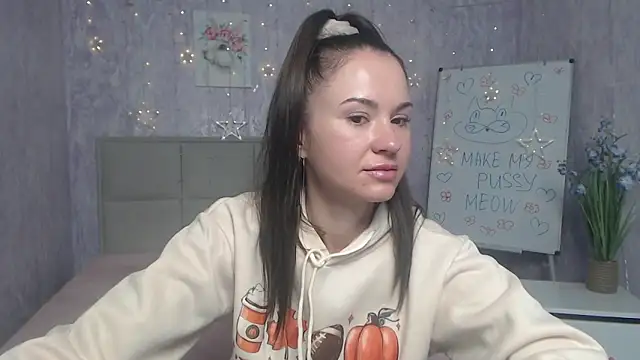 KaraCriegs online show from 09/27/25, 05:30