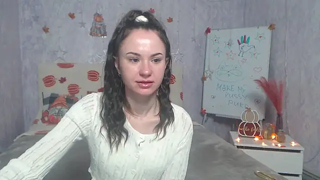 KaraCriegs online show from 11/14/25, 06:22