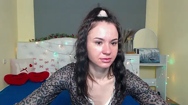 KaraCriegs online show from 01/15/26, 06:33