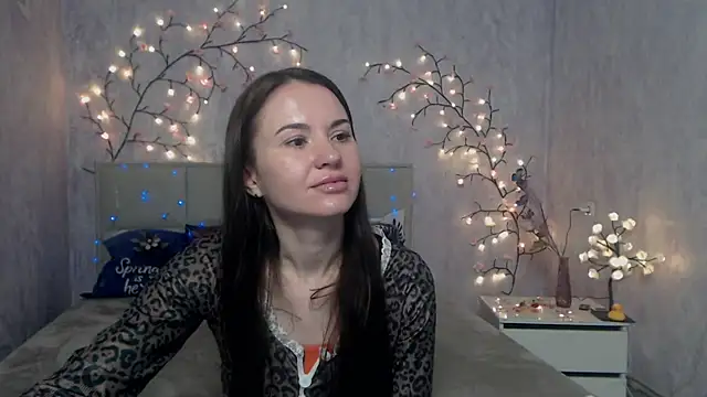 Snapshot of KaraCriegs chatting on 04/18/26, 07:18 KaraCriegs online show from 04/18/26, 07:18