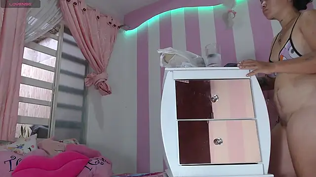 Snapshot of zaleya_mateus chatting on 09/29/25, 11:16 zaleya mateus online show from 09/29/25, 11:16