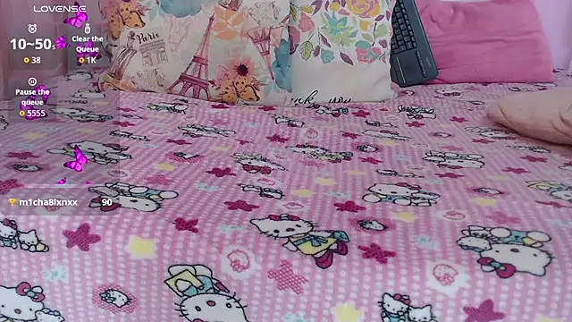 Snapshot of zaleya_mateus chatting on 10/22/25, 01:10 zaleya mateus online show from 10/22/25, 01:10