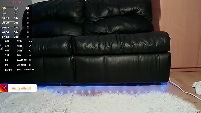 An g elly online show from 03/30/26, 09:27