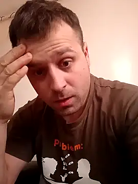 Snapshot of LucianM6 chatting on 01/01/25, 12:55 LucianM6 online show from 01/01/25, 12:55