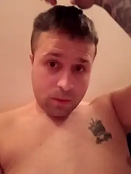 Snapshot of LucianM6 chatting on 01/05/25, 07:07 LucianM6 online show from 01/05/25, 07:07