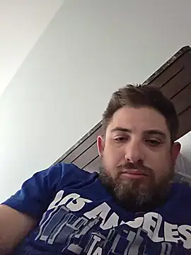 Snapshot of caliguy37 chatting on 06/01/26, 04:50 caliguy37 online show from 06/01/26, 04:50