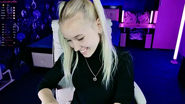 ShhhO O online show from 10/13/25, 05:58