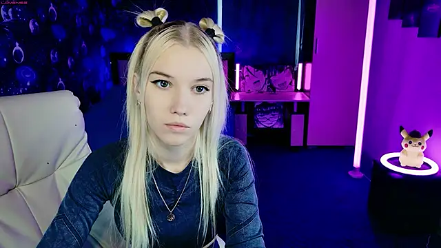 ShhhO O online show from 10/21/25, 10:14