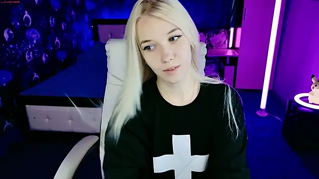 ShhhO O online show from 10/05/25, 11:56