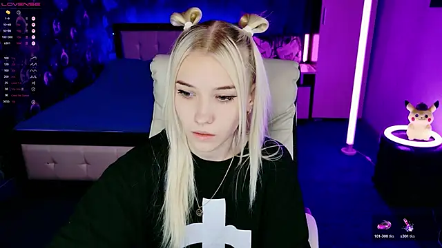 ShhhO O online show from 11/02/25, 04:01