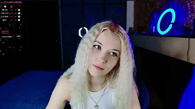 ShhhO O online show from 02/26/25, 07:55