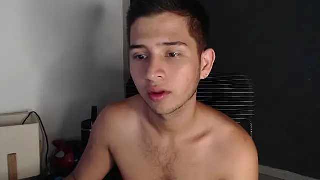 Snapshot of harold_18_ chatting on 04/01/26, 06:16 harold 18 online show from 04/01/26, 06:16