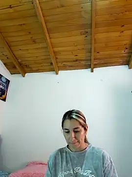 Iris love18 online show from 04/16/26, 04:30