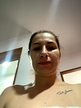 Iris love18 online show from 10/22/25, 01:21