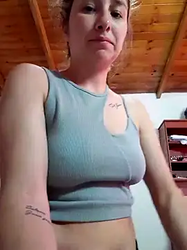 Iris love18 online show from 04/06/26, 03:13